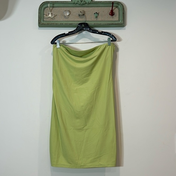 Poster Girl Soft lime green strapless iconic mini dress plus size 2X new w tag - Picture 1 of 10